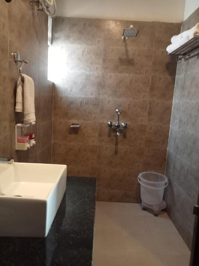 Dls Mj River Resort, Rishikesh Shivpuri  ภายนอก รูปภาพ